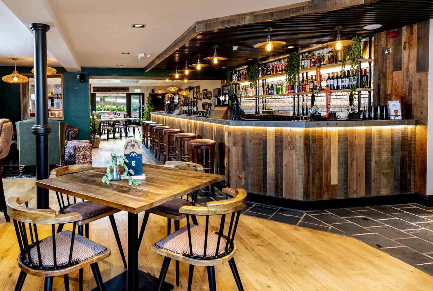 Taylors on the Green - Pub and Restaurant in Keighley